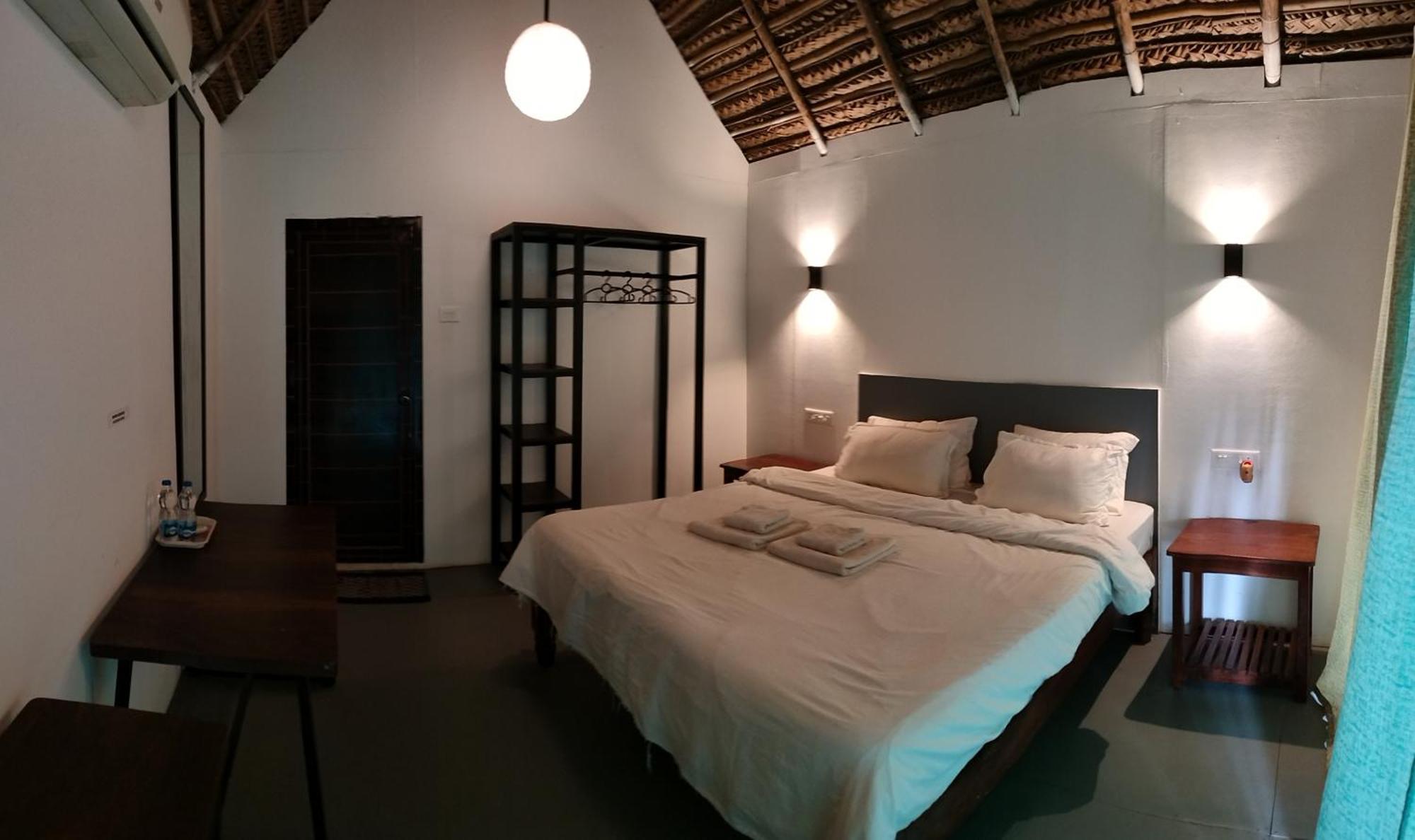 Agonda Beach Chalets Exterior photo