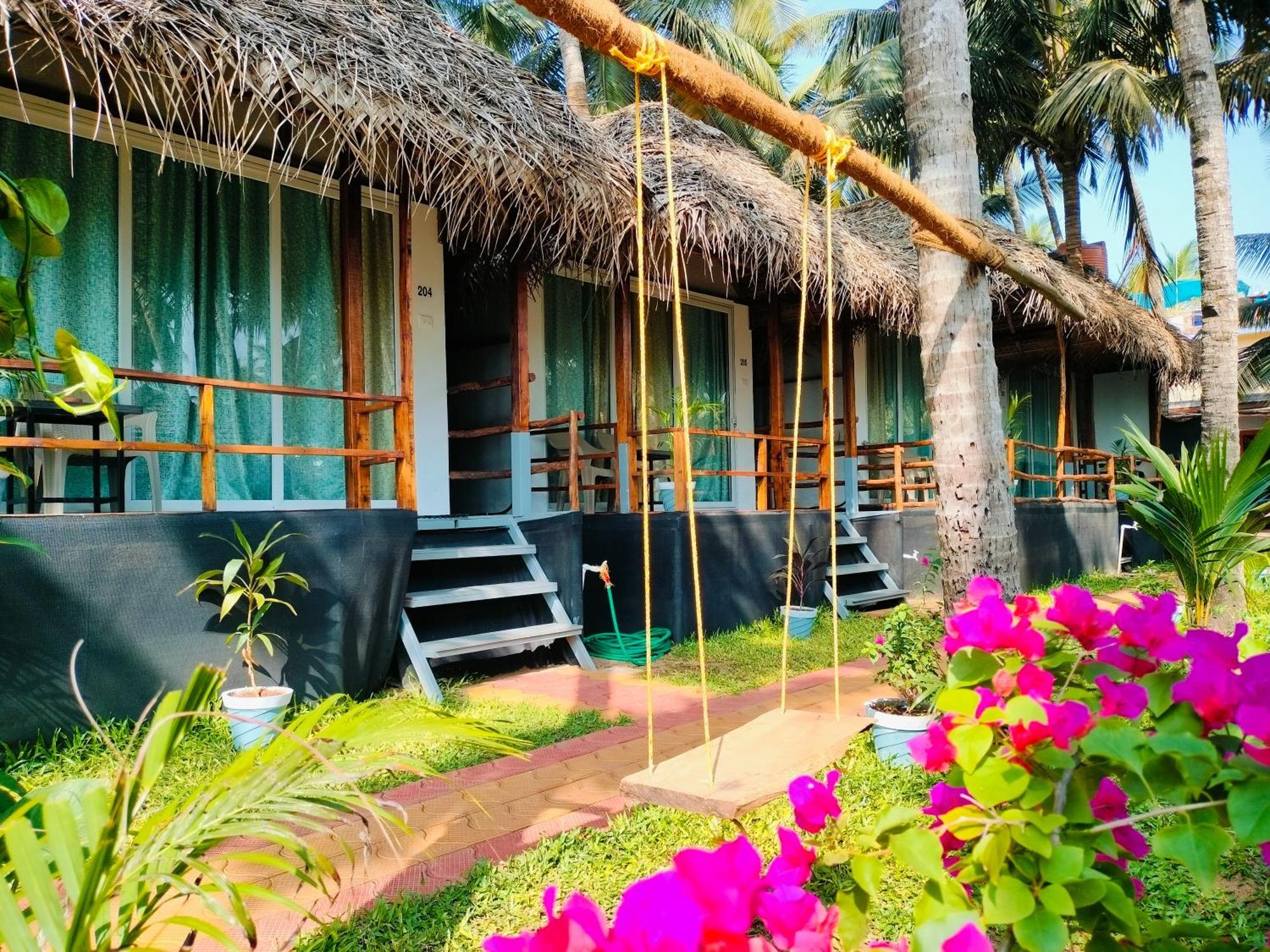 Agonda Beach Chalets Exterior photo